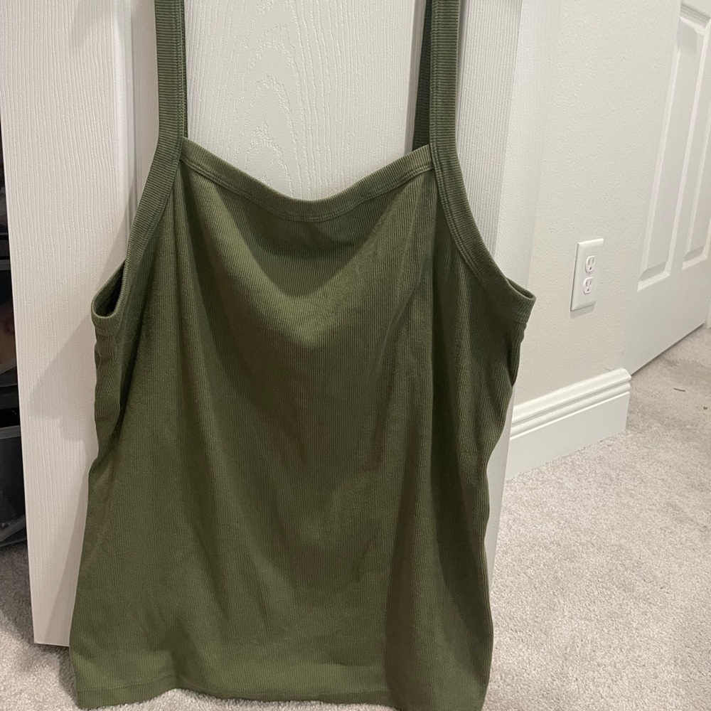 Basic Dark Green Tank